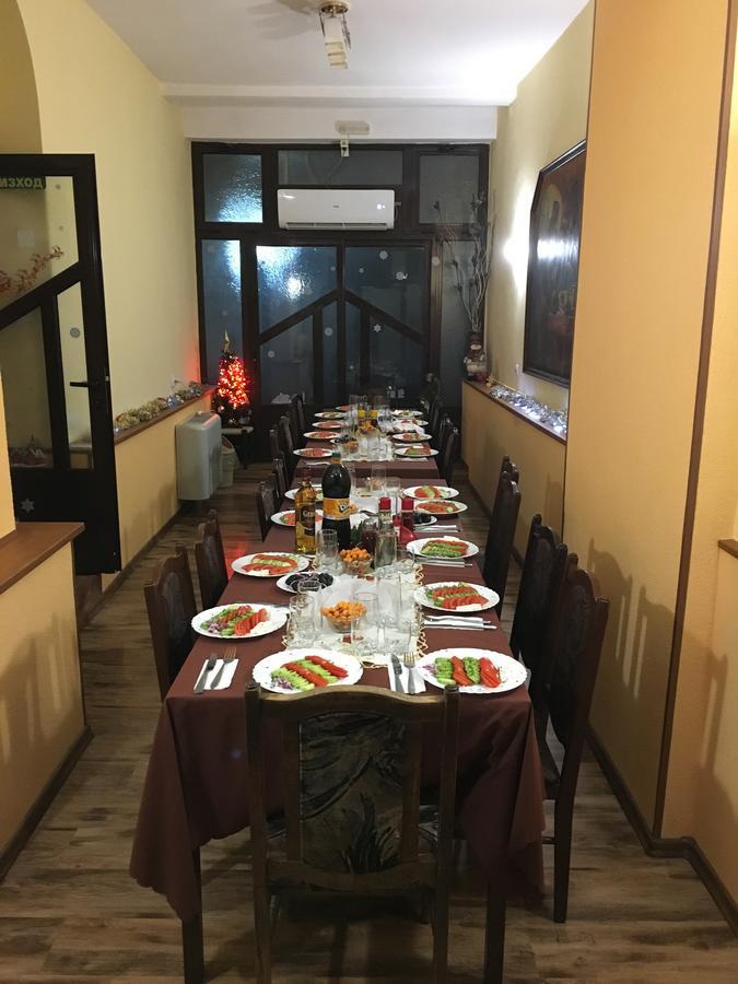 וראצה Hotel Rade 1 מראה חיצוני תמונה